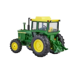 John Deere 4020 with Cab
