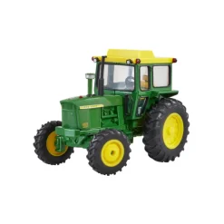 John Deere 4020 with Cab
