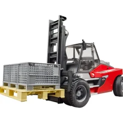 Linde Forklift with Pallet & 3 Pallet Cages