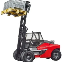 Linde Forklift with Pallet & 3 Pallet Cages