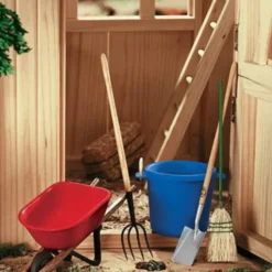 Toy Stable Cleaning Set